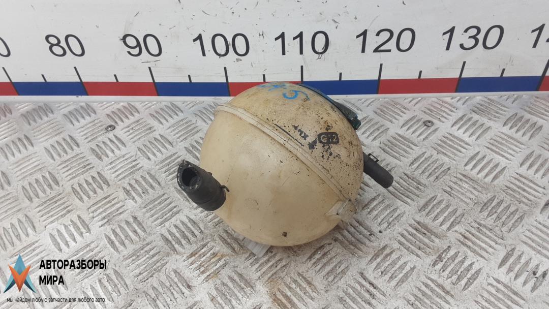 бачок расширительный Volkswagen Polo 5 поколение 2013, 1.2 л., бензин, МКПП, хетчбэк 5 дв., 3B0121321, 6Q0121407B - фото №1