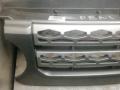 решетка радиатора Land Rover Discovery 4 поколение 2010, 3.0 л., SD V6, дизель, АКПП, внедорожник 5 дв., LR023458, LR048610 - фото №2