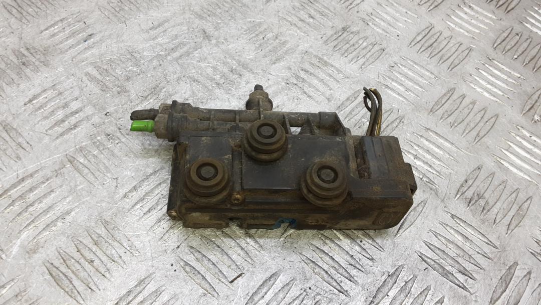 клапан компрессора пневмоподвески Land Rover Range Rover Sport 1 поколение 2006, 2.7 л., TDVM, дизель, АКПП, внедорожник 5 дв., RVH000055 - фото №1