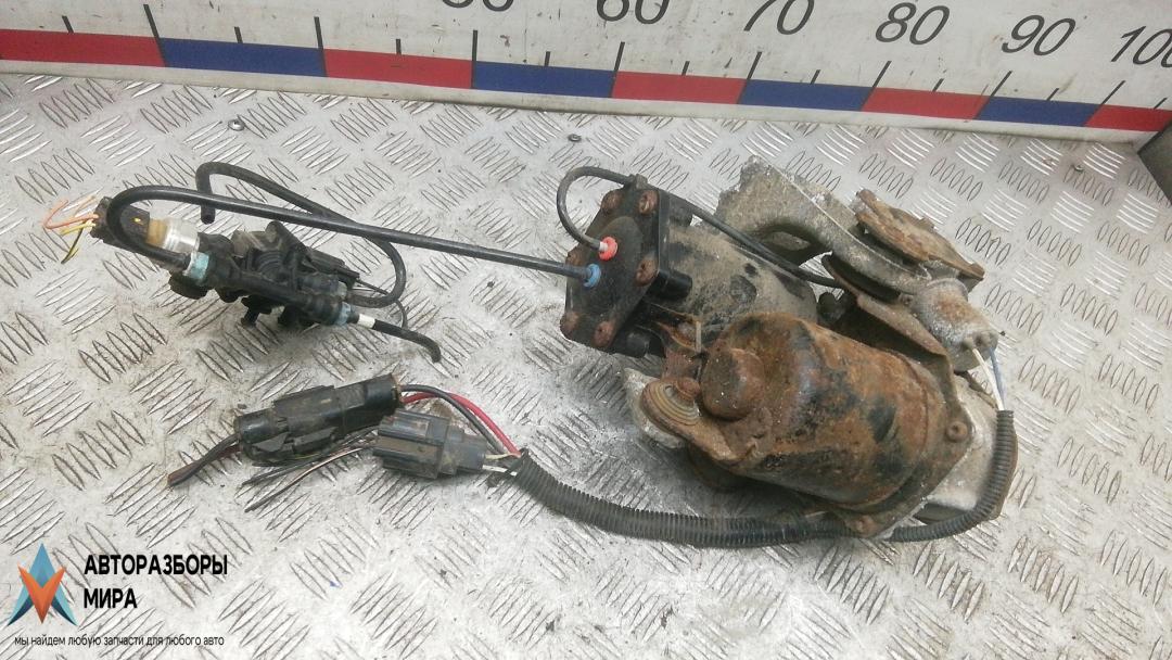 компрессор пневмоподвески Land Rover Discovery 4 поколение 2010, 3.0 л., SD V6, дизель, АКПП, внедорожник 5 дв., LR023964 - фото №1