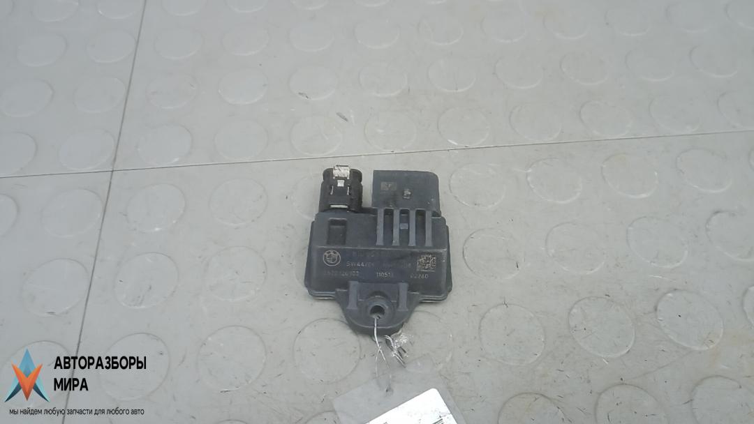 реле накала свечей BMW 5 серия F07/F10/F11 2011, 2.0 л., 520d, дизель, МКПП, седан, 7810856 - фото №1
