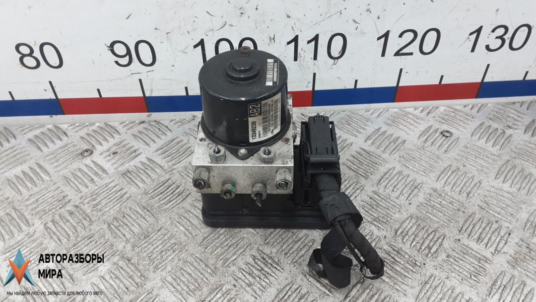 блок ABS Chevrolet Orlando 1 поколение 2011, 1.8 л., бензин, МКПП, минивэн, 13349239 - фото №1