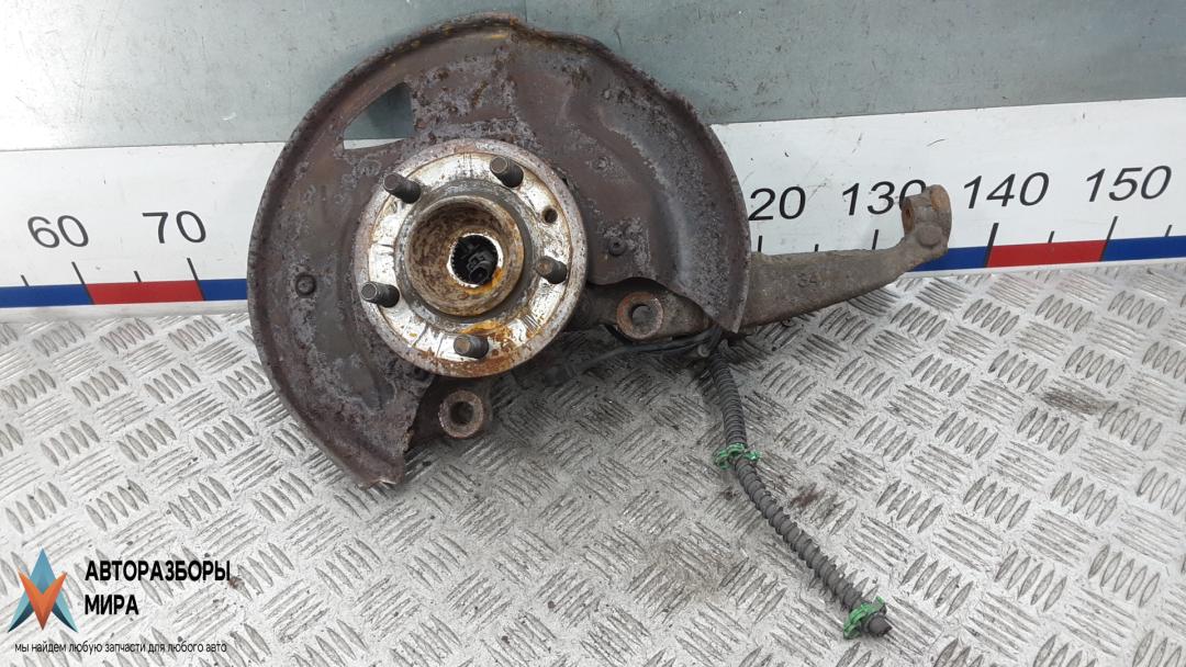 ступица передняя левая Land Rover Discovery 3 поколение 2004, 2.7 л., TD V6, дизель, АКПП, внедорожник 5 дв. - фото №1