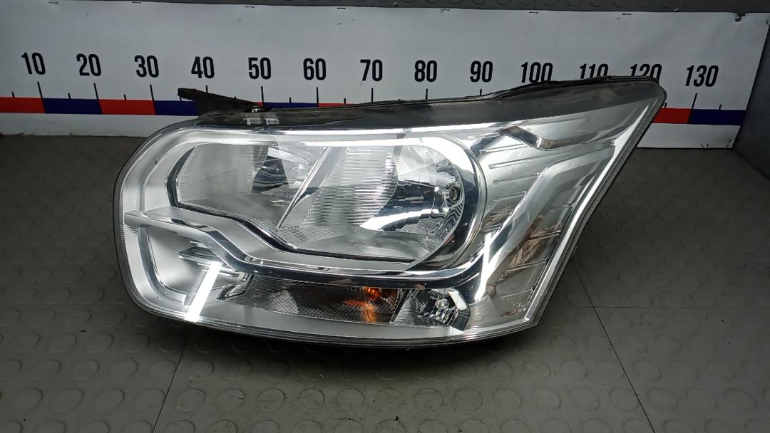 фара левая Ford Transit 8 поколение 2015, 2.2 л., дизель, МКПП, микроавтобус - фото №1