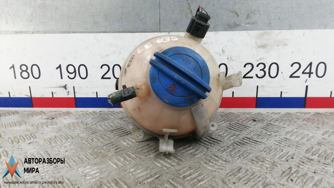 бачок расширительный Volkswagen Passat B6 2008, 2.0 л., дизель, МКПП, седан - фото №1