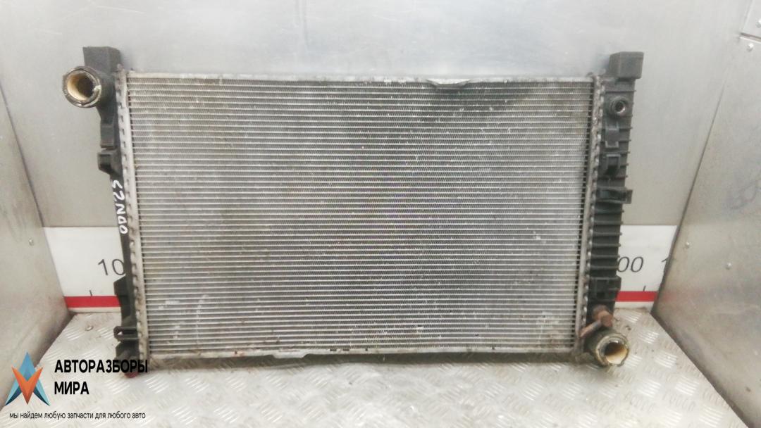 радиатор охлаждения Mercedes-Benz C-Класс W204/S204 2006, 2.2 л., D C220 CDI, дизель, АКПП, седан - фото №1