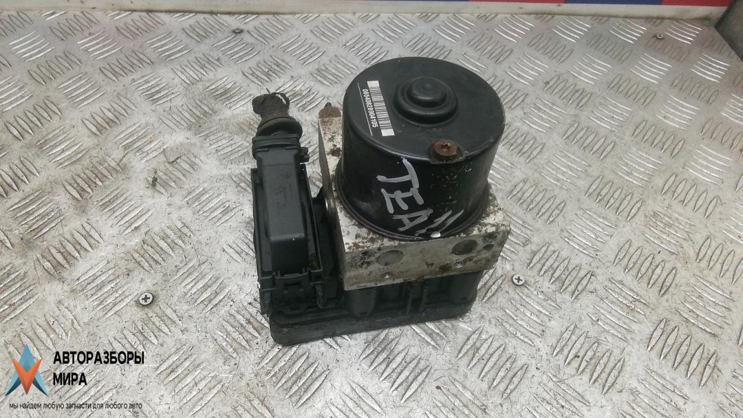 блок ABS Opel Astra J 2010, 1.6 л., бензин, МКПП, хетчбэк 5 дв., 13332612AA1 - фото №1