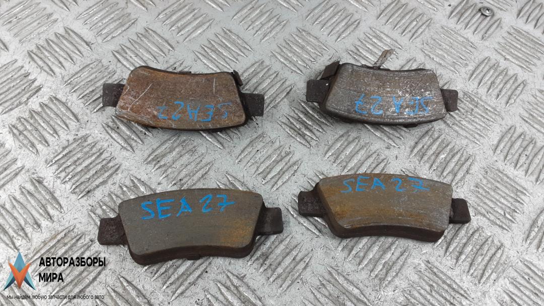 тормозные колодки Honda CR-V 3 поколение 2008, 2.2 л., дизель, МКПП, внедорожник 5 дв., 43022SWWG02 - фото №1