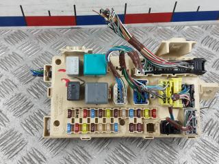 блок предохранителей Toyota Avensis 2 поколение (T250) 2004, 1.8 л., бензин, МКПП, хетчбэк 5 дв., 82641-CA030-F