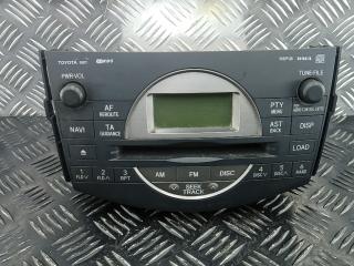 магнитола Toyota RAV4 3 поколение (XA30) 2007, 2.2 л., дизель, МКПП, внедорожник 5 дв.