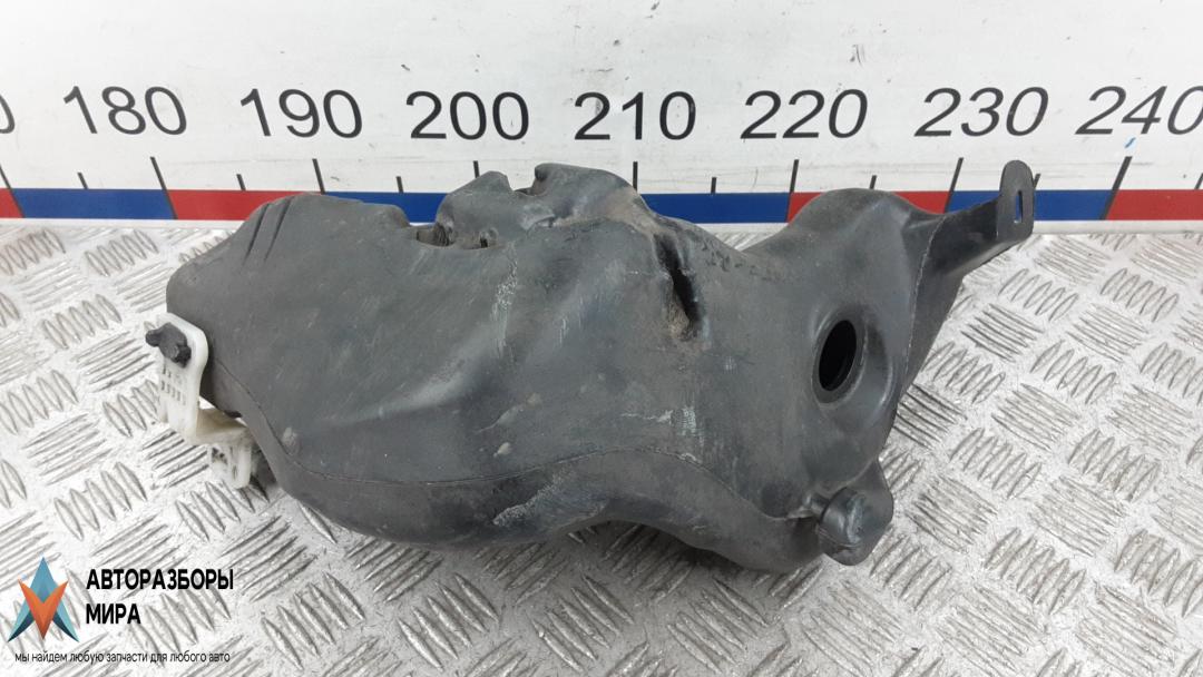 бачок омывателя Citroen C4 1 поколение 2005, 1.6 л., бензин, МКПП, хетчбэк 5 дв. - фото №1