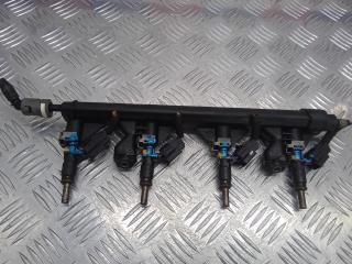 топливная рампа Peugeot 3008 1 поколение 2010, 1.6 л., бензин, МКПП, хетчбэк 5 дв.