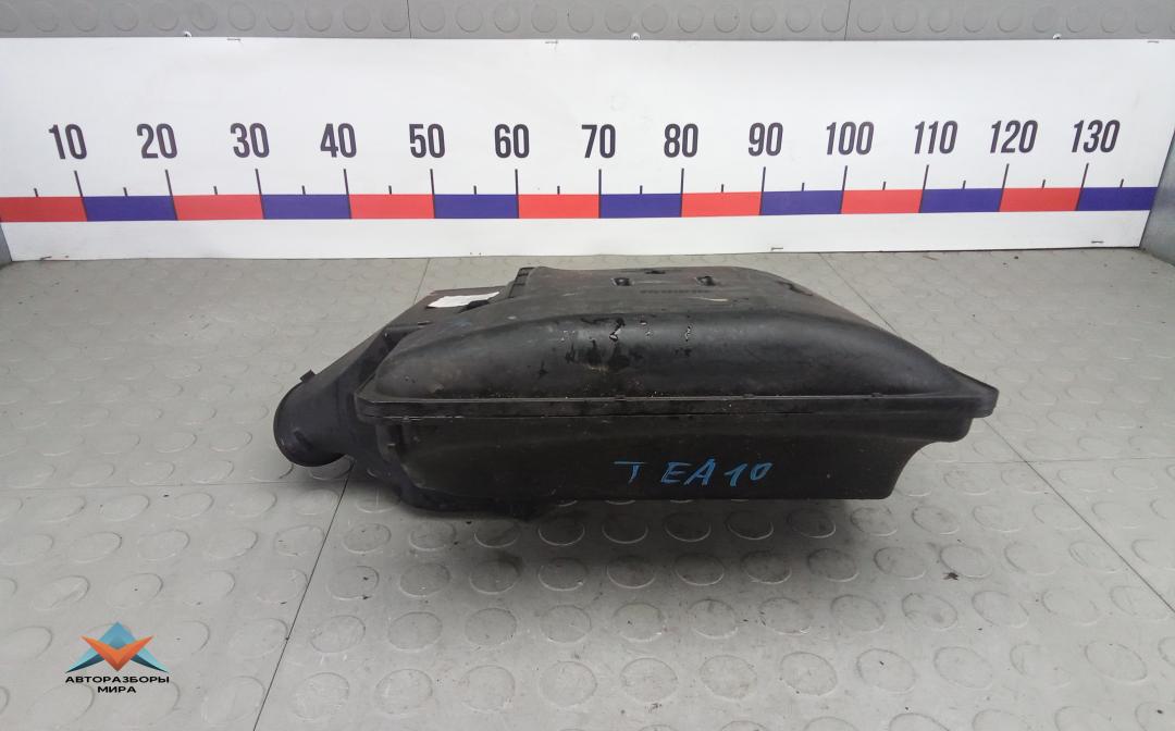 корпус воздушного фильтра Renault Laguna 2 поколение 2004, 2.0 л., бензин, АКПП, универсал - фото №1