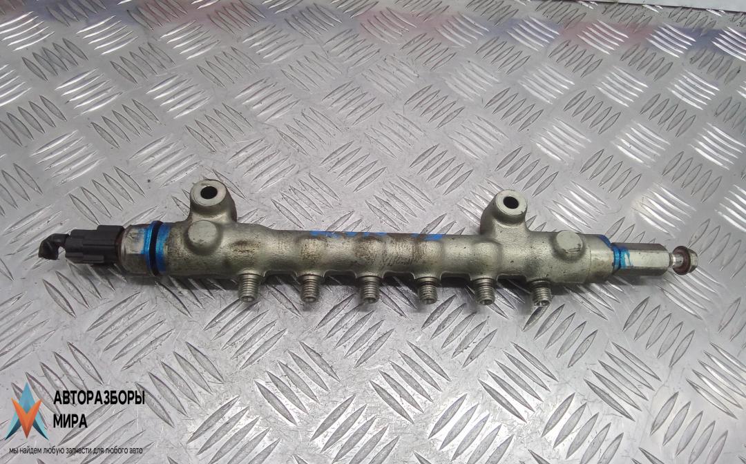 топливная рампа Mitsubishi ASX 1 поколение 2011, 1.8 л., дизель, МКПП, внедорожник 5 дв., 1465A304 - фото №1