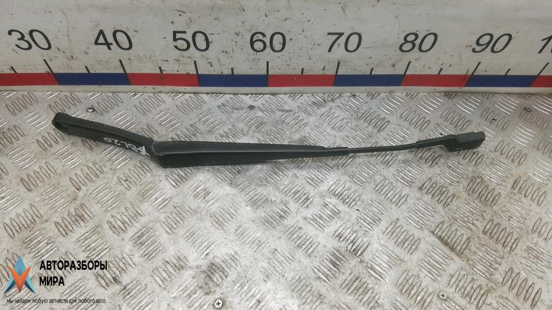 щеткодержатель (поводок стеклоочистителя, дворник) Volkswagen Golf 5 поколение 2004, 1.9 л., дизель, МКПП, хетчбэк 5 дв., 1Q1955409 - фото №1