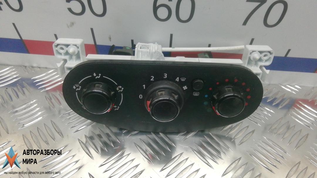 блок управления печки / климат-контроля Dacia Sandero 2 поколение 2015, 1.2 л., бензин, МКПП, хетчбэк 5 дв. - фото №1