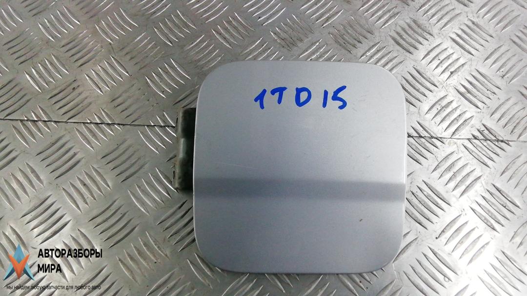 лючок топливного бака Honda Civic 8 поколение 2005, 1.4 л., бензин, МКПП, седан - фото №1