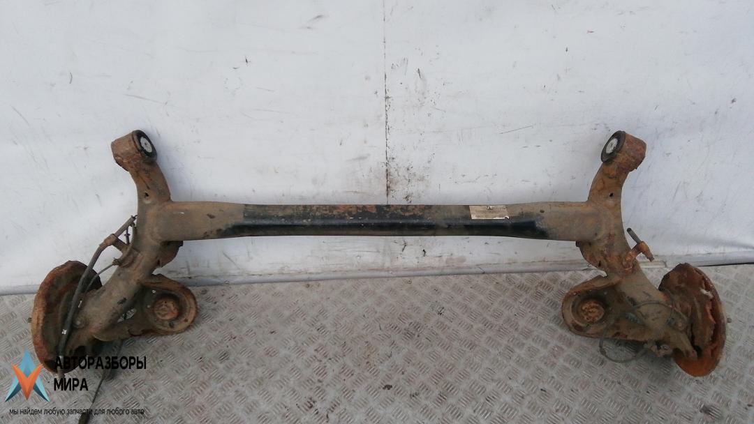 балка задняя Kia Rio 3 поколение 2014, 1.2 л., бензин, МКПП, хетчбэк 5 дв., 551001W110 - фото №1