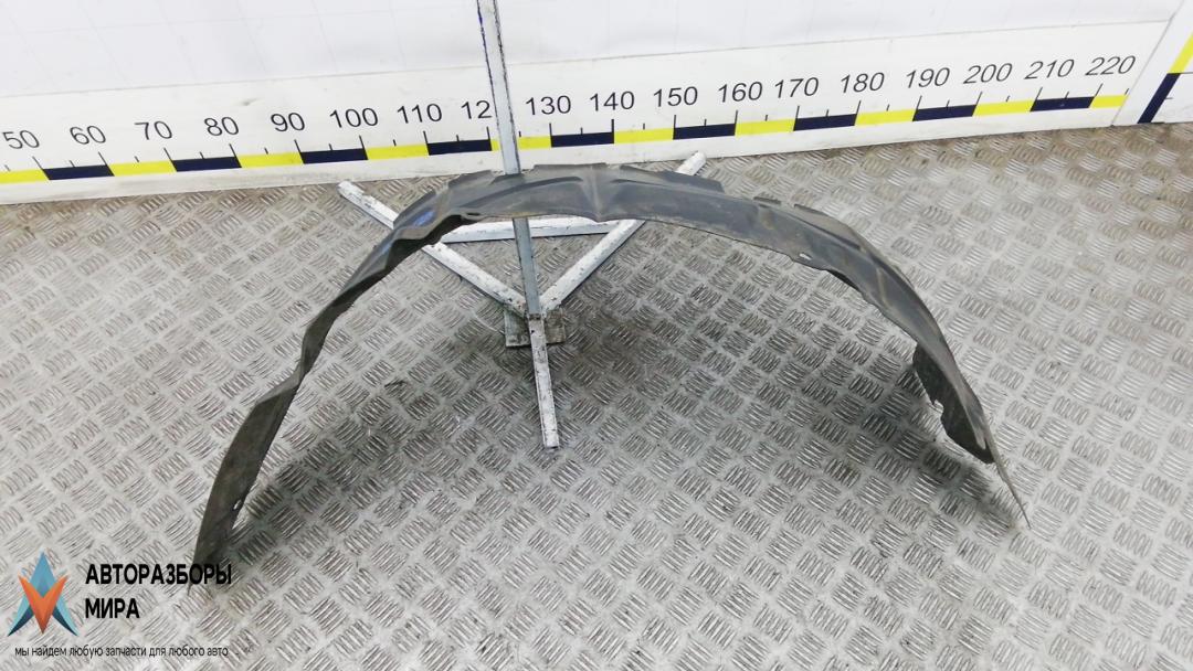 Подкрылок передний левый Isuzu Trooper 2 поколение 1999, 3.5 л., бензин, АКПП, внедорожник 5 дв. - фото №1