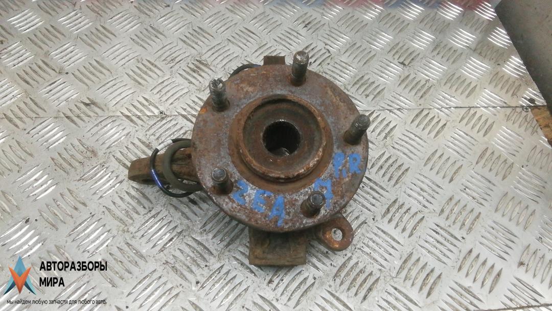 ступица передняя правая Peugeot 4007 1 поколение 2008, 2.2 л., дизель, МКПП, внедорожник 5 дв. - фото №1