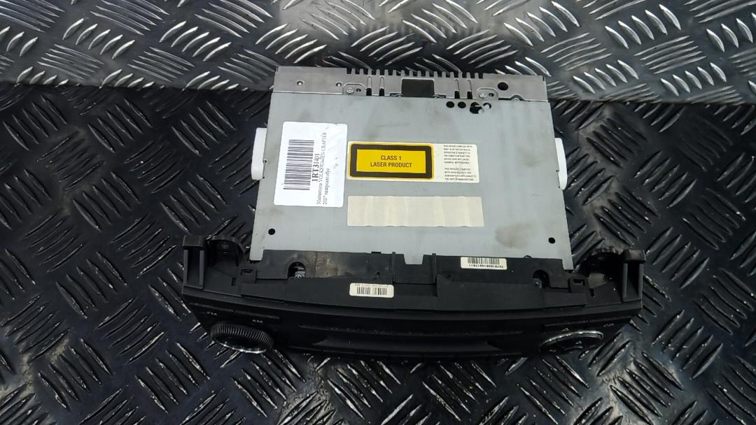 магнитола Volkswagen Crafter 1 поколение 2007, 2.5 л., дизель, МКПП, микроавтобус - фото №1