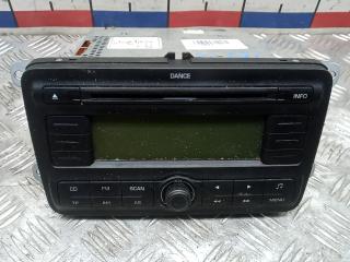 магнитола Skoda Fabia 2 поколение (5J) 2009, 1.2 л., бензин, МКПП, хетчбэк 5 дв., AZ419362805