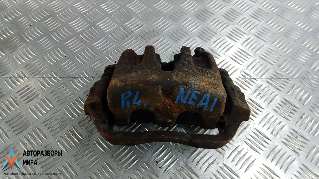 суппорт передний левый Land Rover Discovery 3 поколение 2006, 2.7 л., TD V6, дизель, МКПП, внедорожник 5 дв., SEG500050 - фото №1