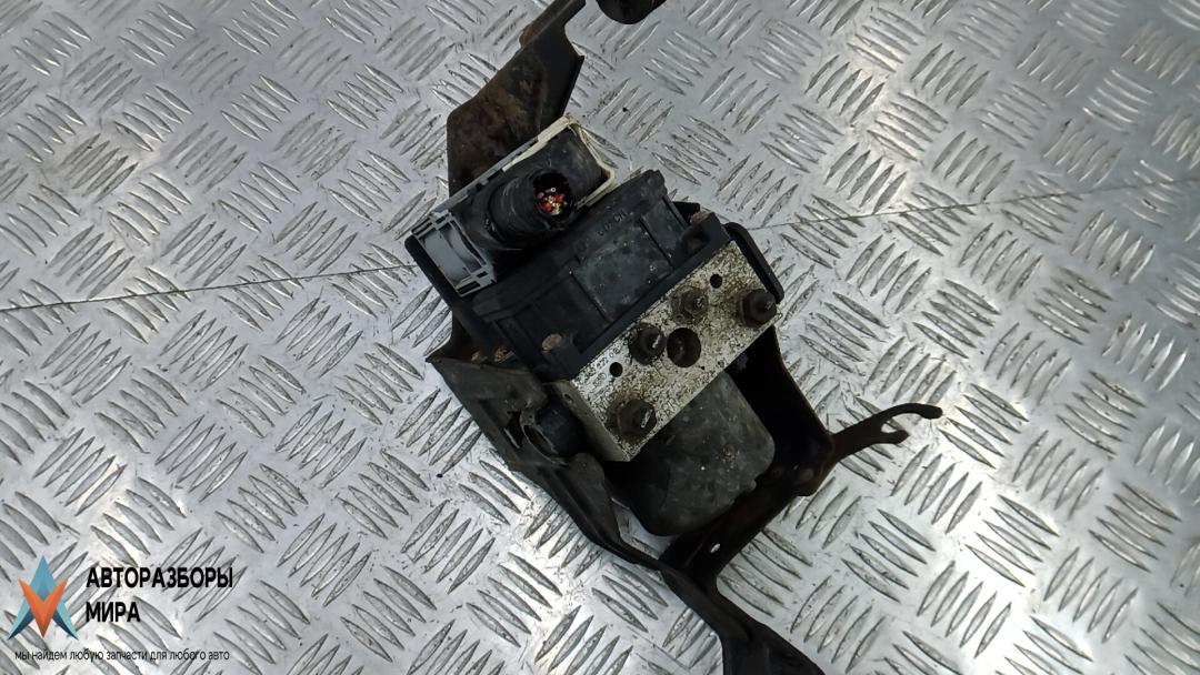 блок ABS Ford Mondeo 3 поколение 2002, 1.8 л., бензин, МКПП, седан, 0265222015 - фото №1