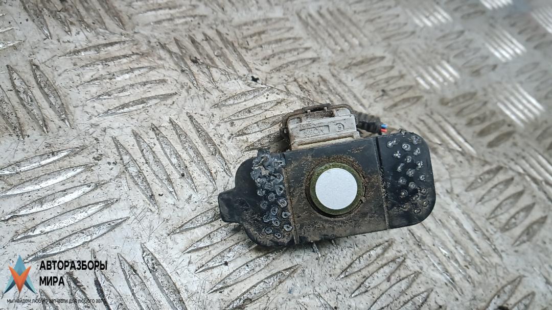 парктроник задний Kia Ceed 2 поколение 2013, 1.6 л., дизель, МКПП, универсал - фото №1