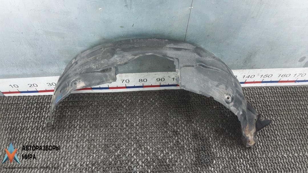 Подкрылок передний левый Toyota RAV4 2 поколение (XA20) 2001, 2.0 л., бензин, МКПП, внедорожник 5 дв. - фото №1