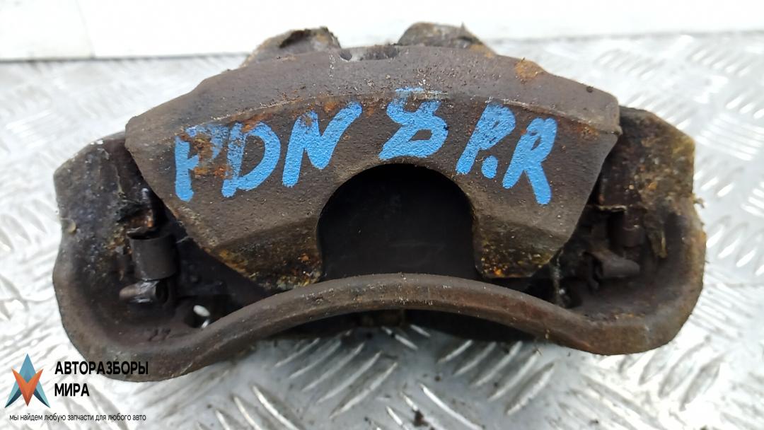 суппорт передний правый Toyota Auris 1 поколение 2007, 1.4 л., бензин, МКПП, хетчбэк 5 дв., 4773012A10 - фото №1