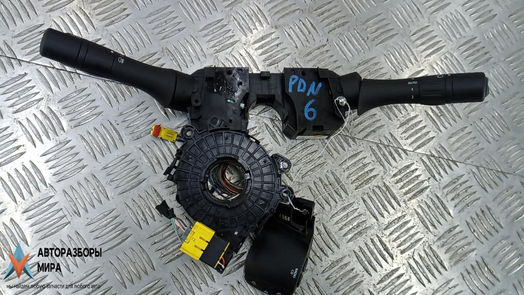 переключатель подрулевой Renault Fluence 1 поколение 2012, 1.5 л., дизель, МКПП, седан - фото №1