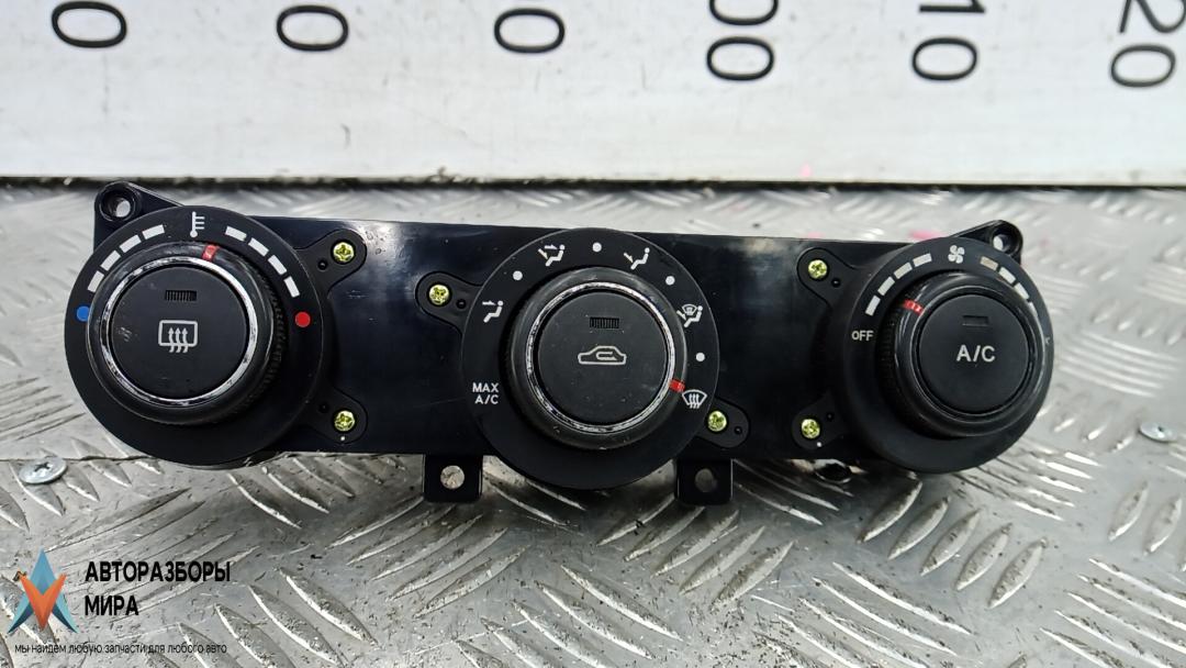 блок управления печки / климат-контроля Kia Ceed 1 поколение 2008, 1.6 л., дизель, МКПП, универсал, 972501H200EQ - фото №1