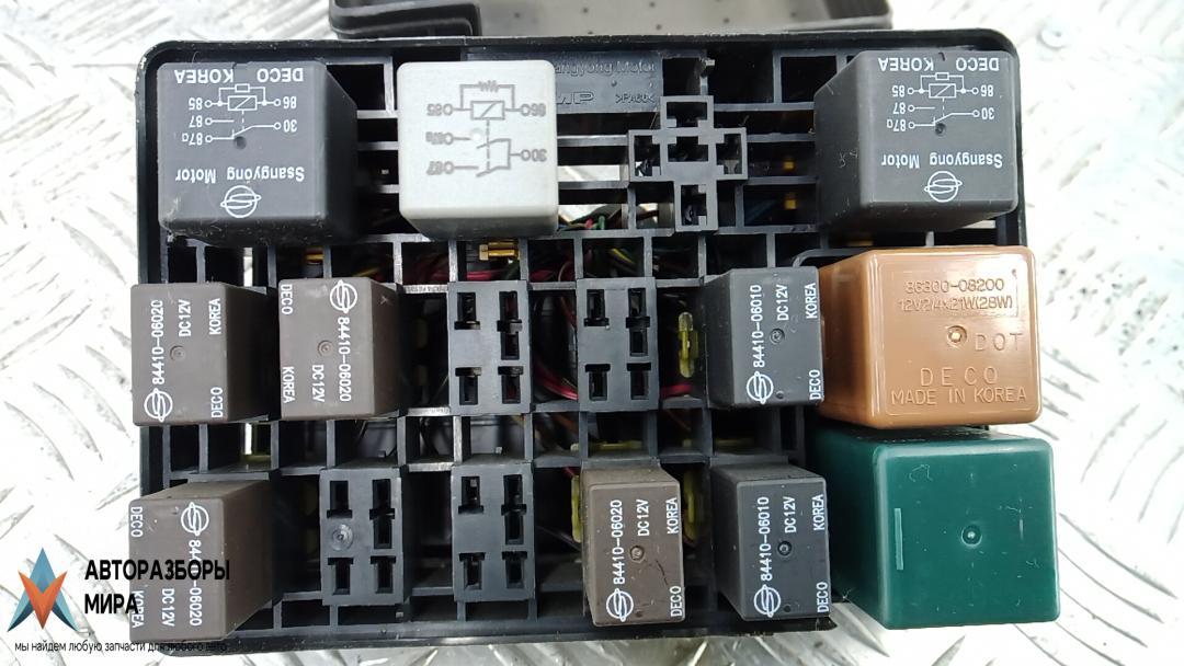 блок предохранителей SsangYong Rexton Y250 2006, 2.7 л., дизель, АКПП, внедорожник 5 дв. - фото №1