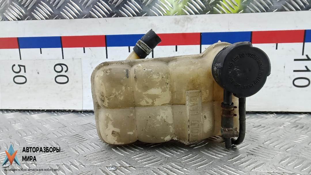 бачок расширительный Land Rover Range Rover 2 поколение 1996, 4.0 л., бензин, АКПП, внедорожник 5 дв. - фото №1