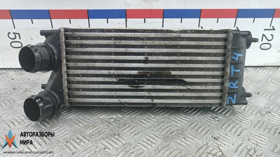 радиатор интеркулера Peugeot 308 T9 2013, 1.6 л., дизель, МКПП, хетчбэк 5 дв. - фото №1