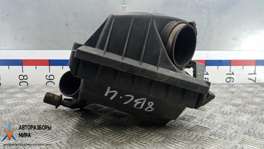 корпус воздушного фильтра Opel Combo 3 поколение (C) 2002, 1.7 л., дизель, МКПП, пикап, 5834330, 9129768 - фото №1