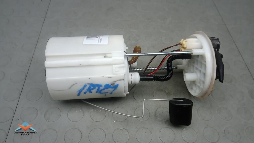 насос топливный Kia Sportage 3 поколение 2011, 1.6 л., бензин, МКПП, внедорожник 5 дв., 311102Y300 - фото №1