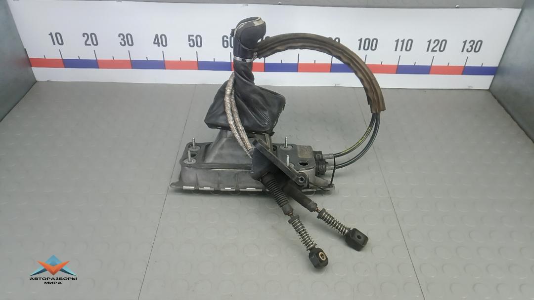 кулиса Skoda Superb 2 поколение 2009, 2.0 л., дизель, МКПП, хетчбэк 5 дв., 3T0711049B - фото №1