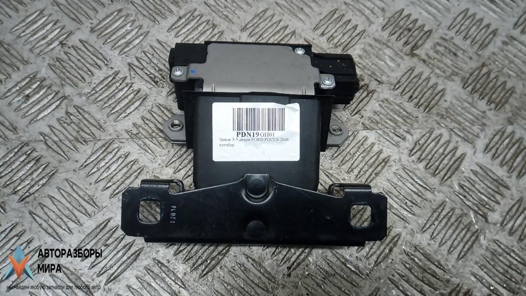 замок багажника Ford Focus 2 поколение 2006, 1.4 л., бензин, МКПП, хетчбэк 5 дв. - фото №1