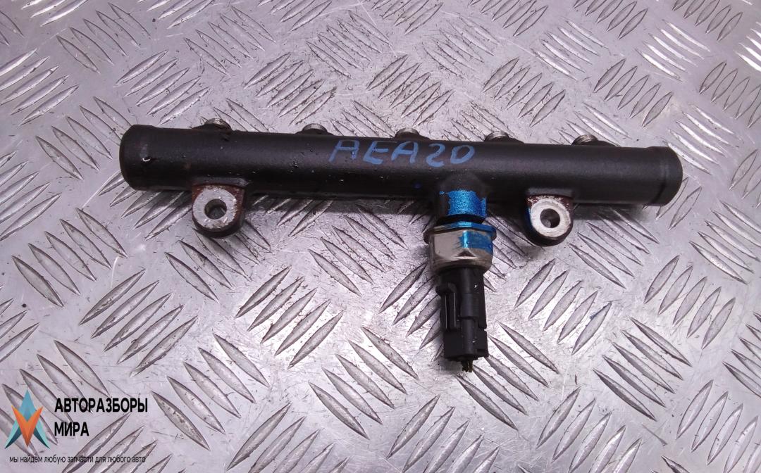 топливная рампа Ford Kuga 1 поколение 2010, 2.0 л., дизель, МКПП, внедорожник 5 дв., 9681649560 - фото №1