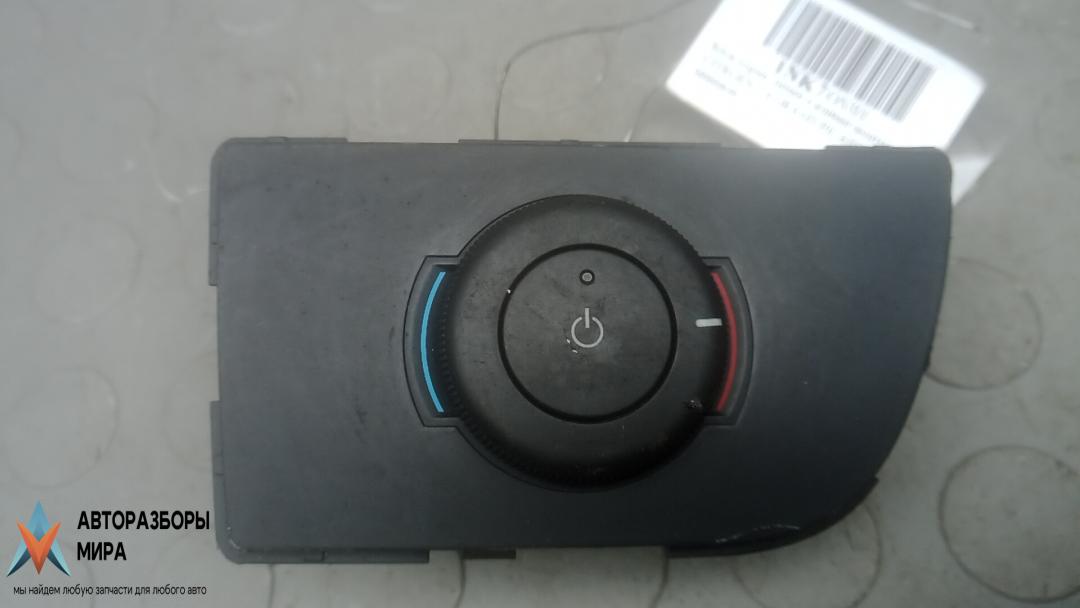 блок управления печки / климат-контроля Citroen C4 Grand Picasso 1 поколение 2008, 1.8 л., бензин, МКПП, минивэн, A83007200 - фото №1