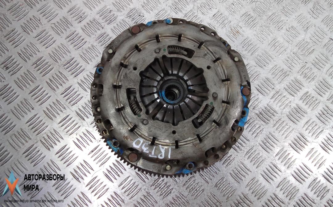 маховик BMW X1 E84 2011, 2.0 л., дизель, МКПП, внедорожник 5 дв. - фото №1