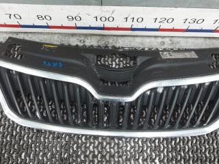 решетка радиатора Skoda Rapid 1 поколение 2013, 1.6 л., дизель, МКПП, хетчбэк 5 дв., 5JA853668