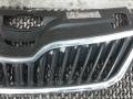 решетка радиатора Skoda Rapid 1 поколение 2013, 1.6 л., дизель, МКПП, хетчбэк 5 дв., 5JA853668 - фото №3