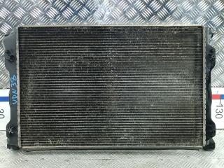 радиатор охлаждения Audi A6 4F/C6 2006, 2.0 л., дизель, МКПП, седан, 4F0121251Q