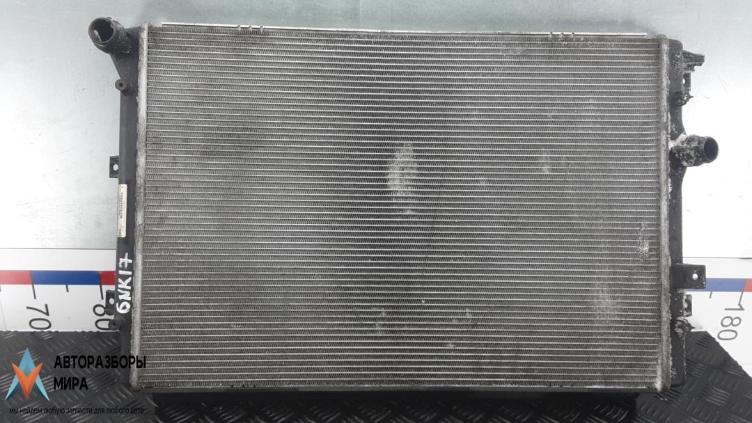 радиатор охлаждения Volkswagen Tiguan 1 поколение 2009, 2.0 л., дизель, МКПП, внедорожник 5 дв., 5N0121253L - фото №1