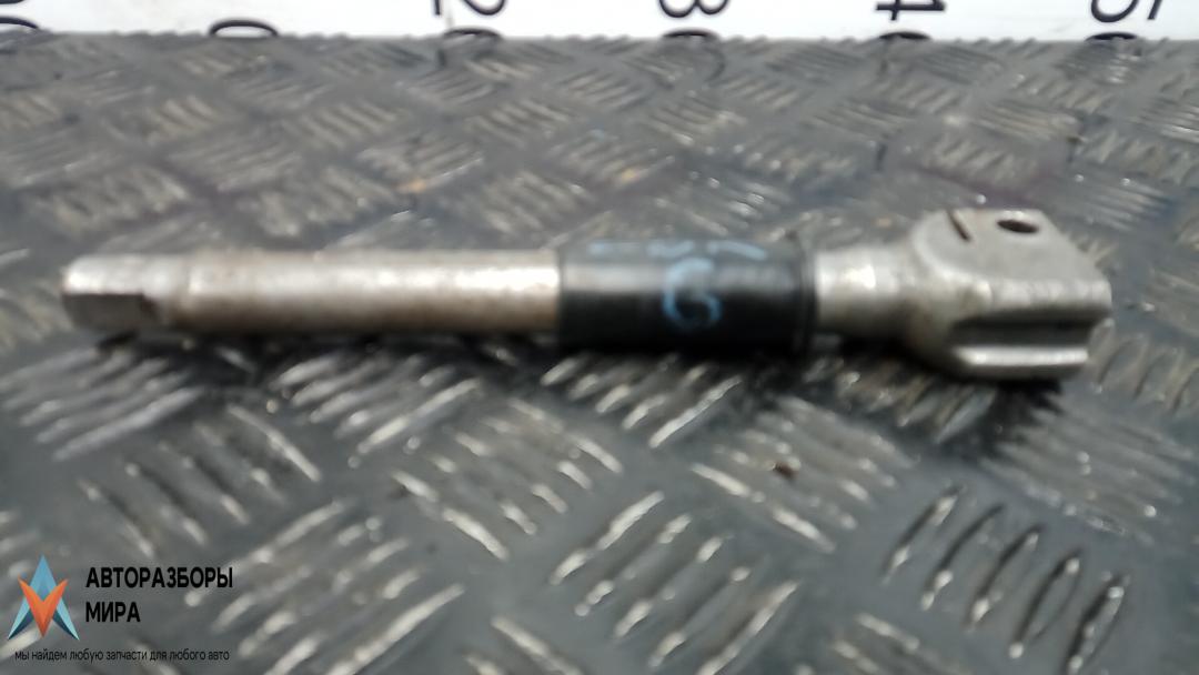 рулевой карданчик Chrysler Voyager 5 поколение 2009, 2.8 л., дизель, АКПП, минивэн - фото №1