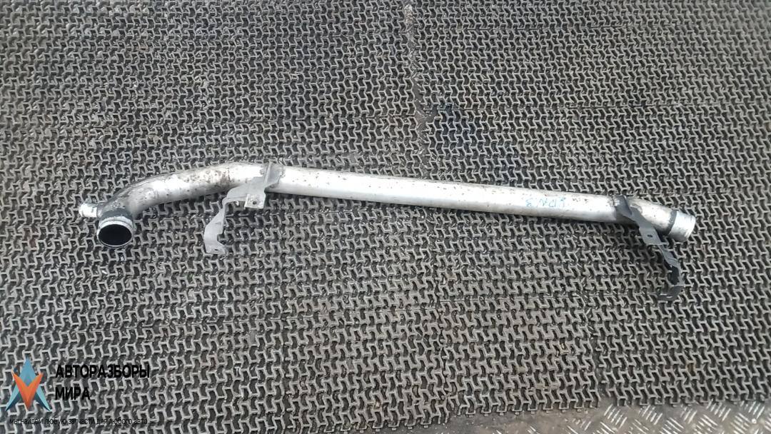 патрубок интеркулера Skoda Superb 2 поколение 2011, 1.6 л., дизель, МКПП, хетчбэк 5 дв. - фото №1