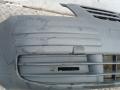 бампер передний Volkswagen Caddy 3 поколение 2007, 2.0 л., дизель, МКПП - фото №2